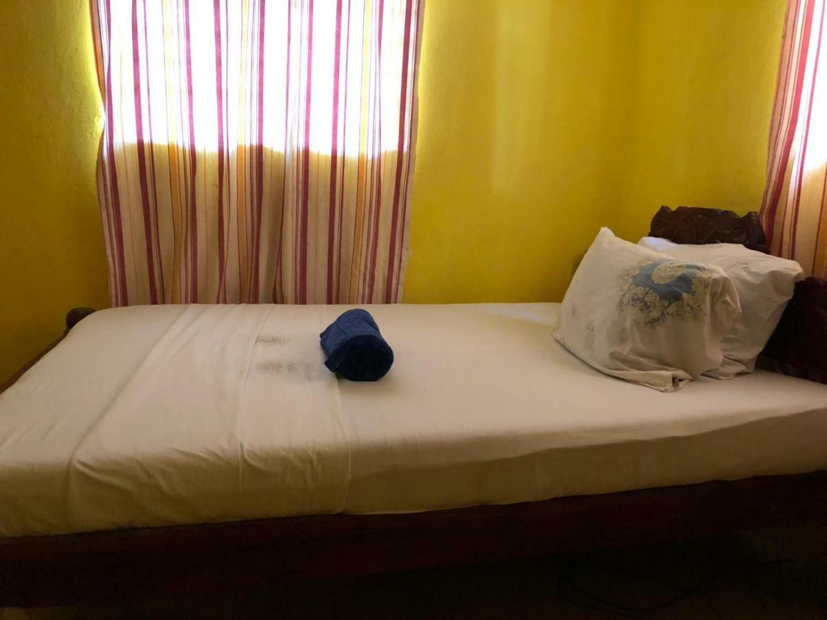Nyamkwi White Sands 2*