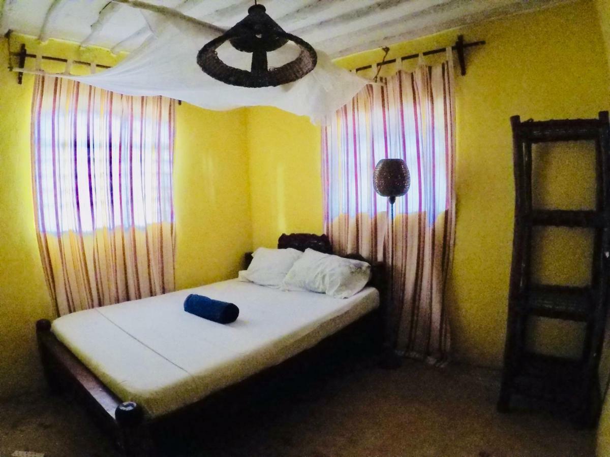 Gasthof Nyamkwi White Sands 2*